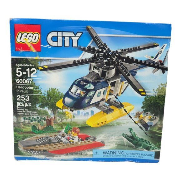 LEGO City Helicopter Pursuit 60067 253 Pc Ages 5 - 12NEW Sealed Damaged Box